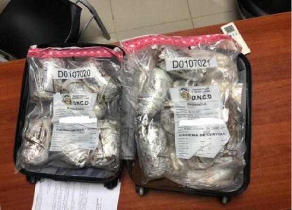 Decomisan 14 paquetes cocaína en Punta Cana y miles de porciones en operativos desplegados en el pais