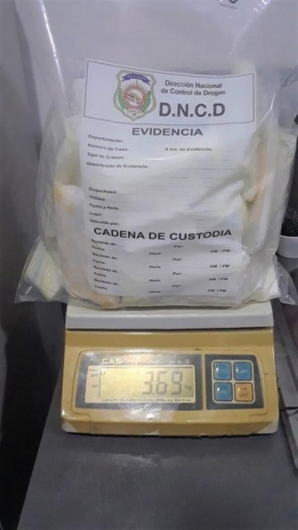 DNCD decomisa 35 láminas de cocaína en una empresa de envíos internacionales