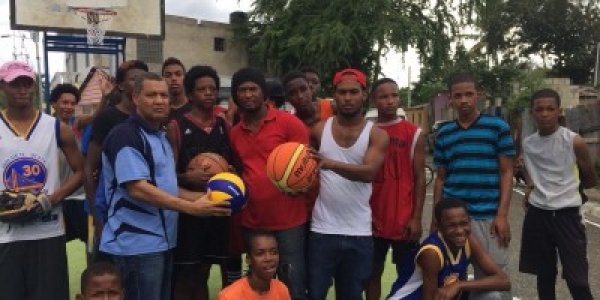 DNCD realiza amplio programa Deportivo y Preventivo en barrio la Ceiba de Boca Chica