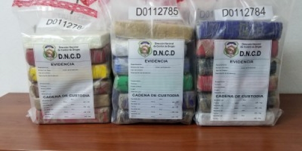 DNCD ocupa 37 paquetes presumiblemente cocaína en el Distrito Nacional